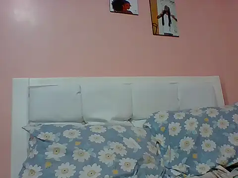 Phòng Chat Trực Tiếp shantell_1