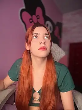 Stefany_LS' Live Chat Room