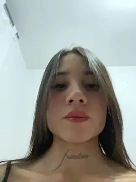 Miah_Carter 실시간 채팅방