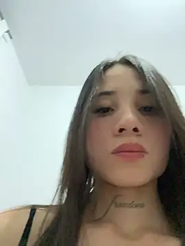 Phòng Chat Trực Tiếp Miah_Carter
