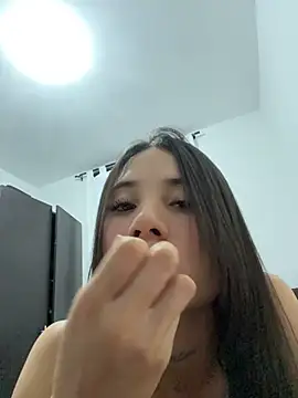 Phòng Chat Trực Tiếp Miah_Carter