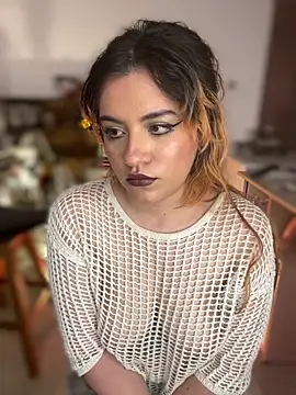 NikkiNix чат на живо