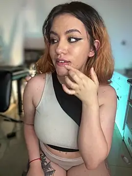 NikkiNix live-chat rom