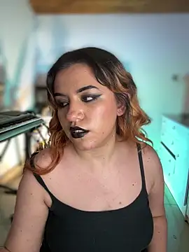 NikkiNix – live chatrum