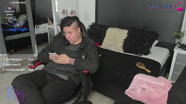 inkedsinners_ Adlı Modelin Canlı Sohbet Odası