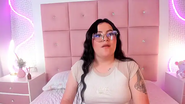 EMILYCARTERMD Live Chatrum