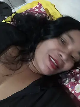 Ariais50's Live Chat Room