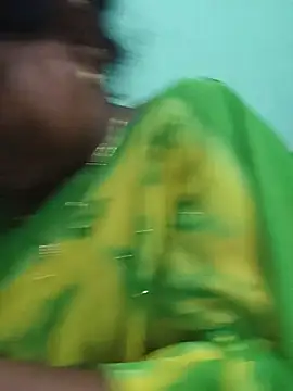 mynatamil143's Live Chat Room