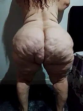 MegaAssMature Live Chatraum