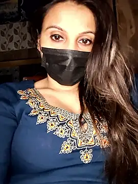 HORNI_SHALU50's Live Chat Room