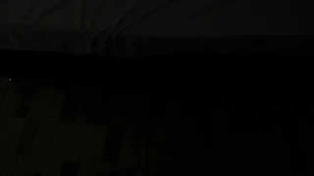 ellieblont's Live Chat Room