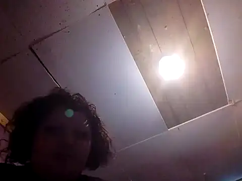 Živá chatovací místnost bigtiteclipse