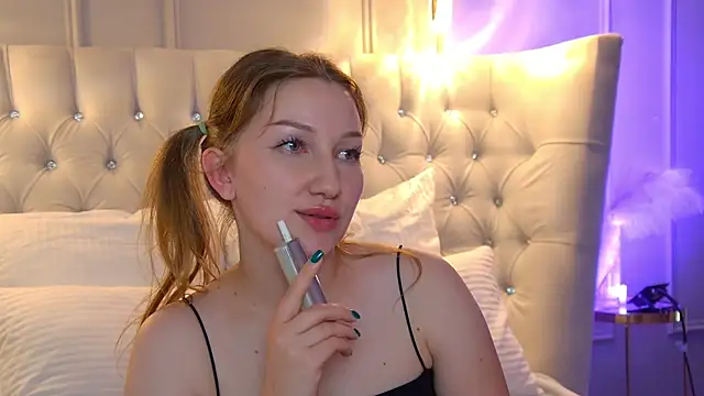 JessicaMartin's Live Chat Room
