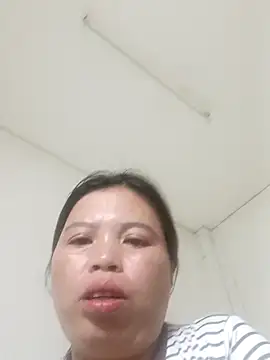 -Yeyi-n Live chat-huone