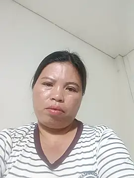 -Yeyi- Live Chatraum