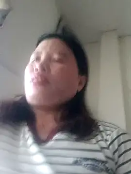 -Yeyi- Live Chatraum