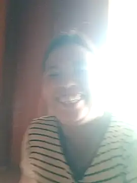 -Yeyi- Cameră chat live