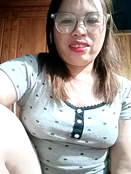 -Yeyi- – live chatrum