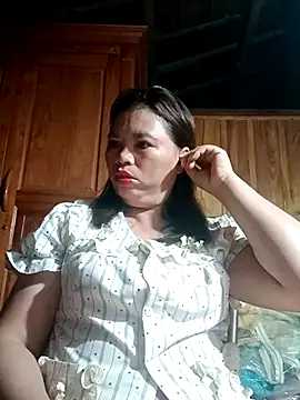 -Yeyi- – live chatrum