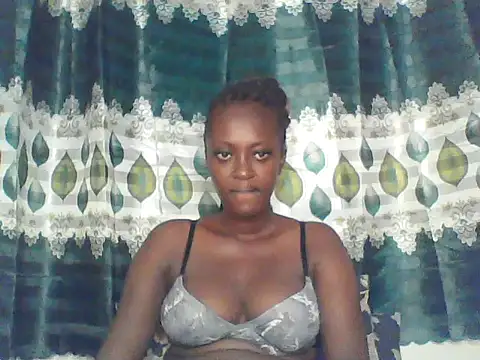 Beutymelani's Live Chat Room