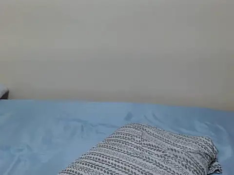 Sala de chat en directo de queen_ema1