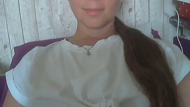 Živá chatovací místnost Bella--White