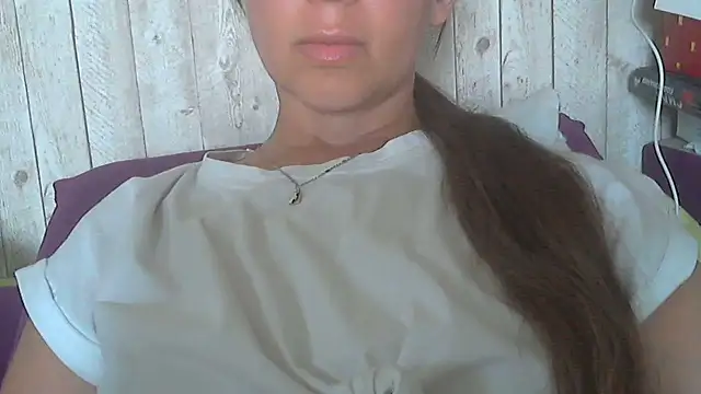 Bella--White Live Chatraum