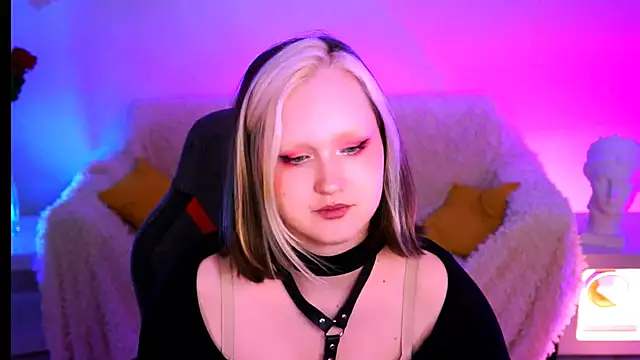 ViolettWoods Live chatroom
