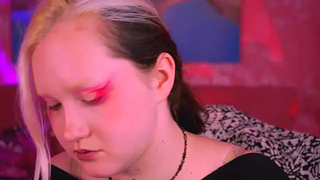 ViolettWoods Cameră chat live