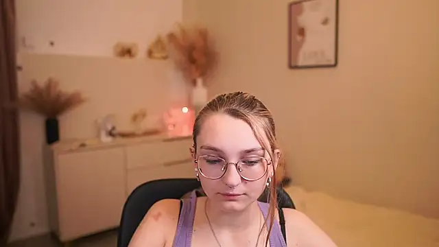 Sophielux18: δωμάτιο απευθείας συνομιλίας