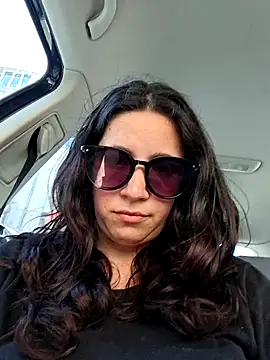 Rossyta_r Adlı Modelin Canlı Sohbet Odası