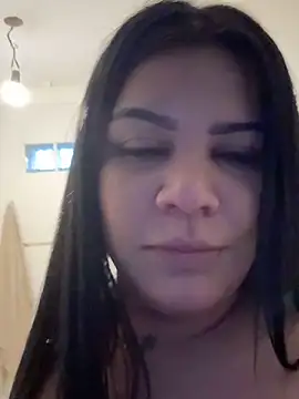 CharlotteFoxx3 Adlı Modelin Canlı Sohbet Odası