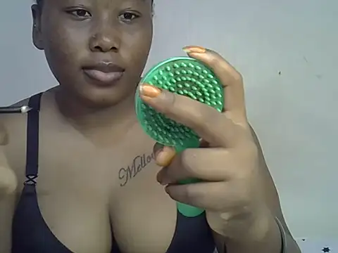 Curvy_nelly1 Cameră chat live