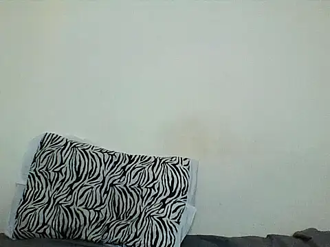 Africancutegal24's Live Chat Room