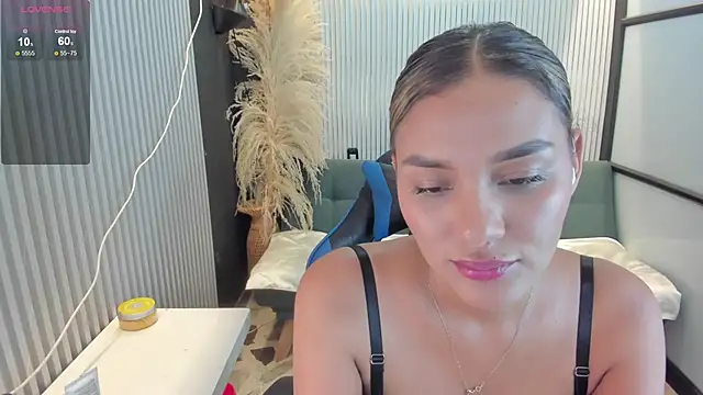 SophieWatson_ Live chatroom