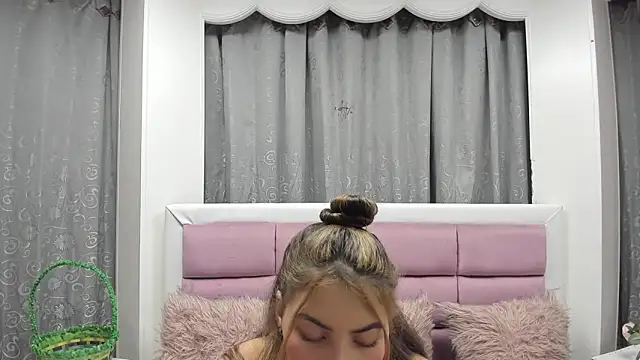 Sala de chat en directo de TaliaThompson