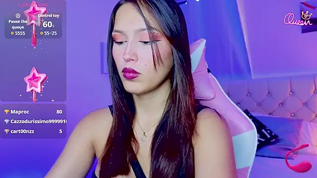 Chat ao vivo de naomifire_