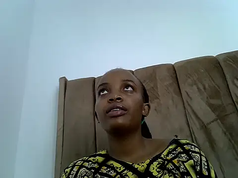 FreakyTrixie111 Live Chatraum