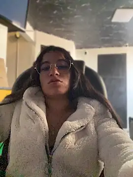 Chat soba uživo modela Klohe_LS