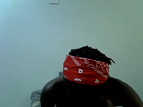 Pretty_min Chat Room in diretta