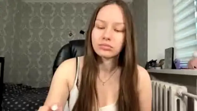ShaylaChong's Live Chat Room