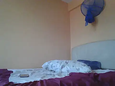 pinky-lipsn Live chat-huone