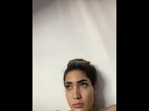 חדר צ'אט בשידור חי של MagdalenaVega