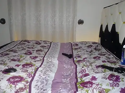Živá chatovací místnost LynaBleir