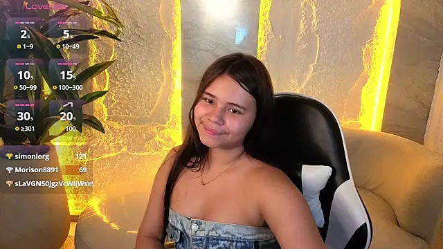 roxan1_tp élő chatszobája