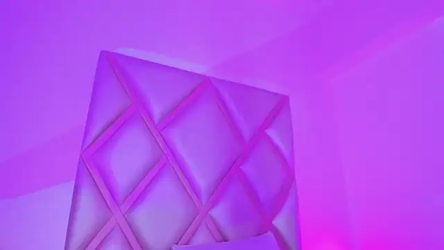 Živá chatovací místnost shaira-07