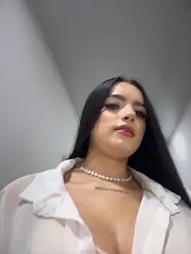 BustyAngelXXX – live chatrum