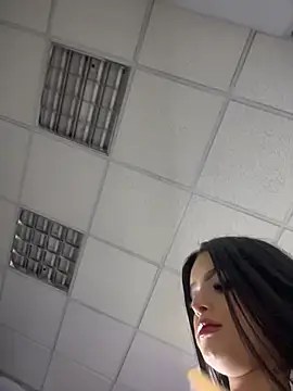BustyAngelXXX 실시간 채팅방