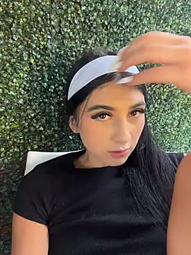 BustyAngelXXX – live chatrum