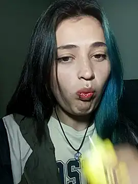 חדר צ'אט בשידור חי של MilkyNeko_